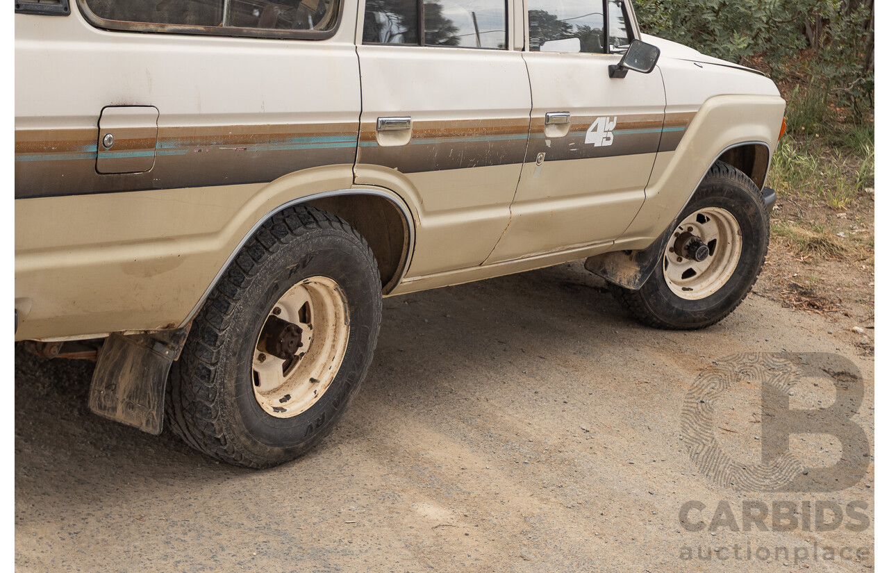 1/1981 Toyota Landcruiser Standard FJ60RV (4x4) 4d Wagon Beige 4.2L
