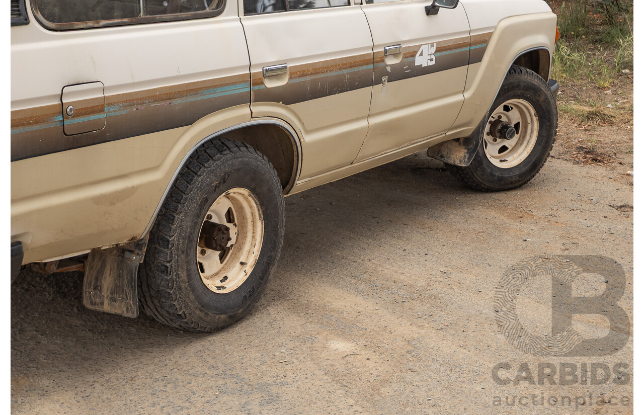 1/1981 Toyota Landcruiser Standard FJ60RV (4x4) 4d Wagon Beige 4.2L