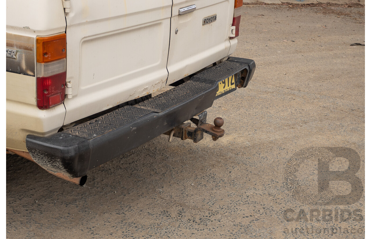 1/1981 Toyota Landcruiser Standard FJ60RV (4x4) 4d Wagon Beige 4.2L