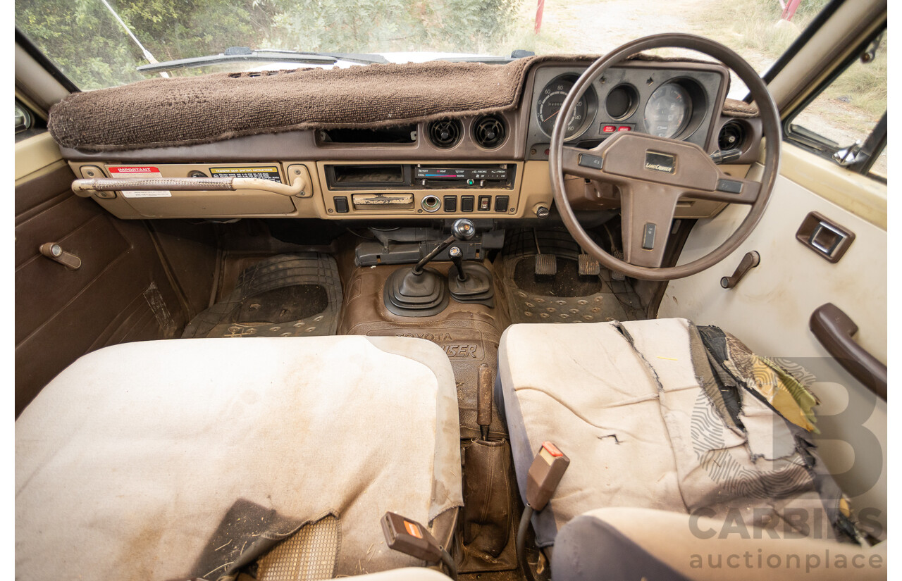 1/1981 Toyota Landcruiser Standard FJ60RV (4x4) 4d Wagon Beige 4.2L