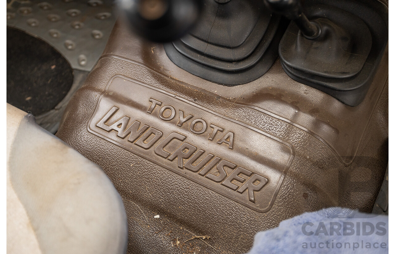 1/1981 Toyota Landcruiser Standard FJ60RV (4x4) 4d Wagon Beige 4.2L