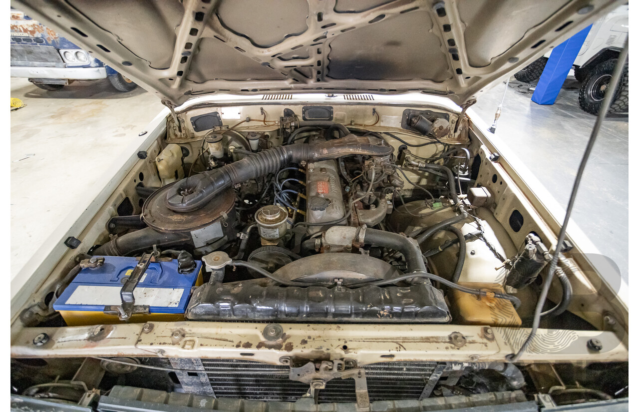 1/1981 Toyota Landcruiser Standard FJ60RV (4x4) 4d Wagon Beige 4.2L