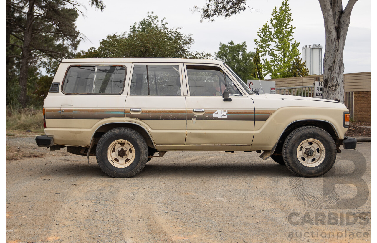 1/1981 Toyota Landcruiser Standard FJ60RV (4x4) 4d Wagon Beige 4.2L