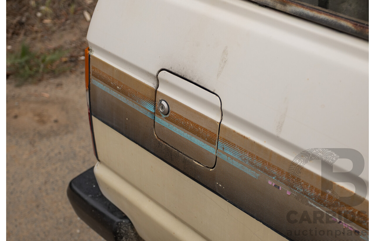 1/1981 Toyota Landcruiser Standard FJ60RV (4x4) 4d Wagon Beige 4.2L