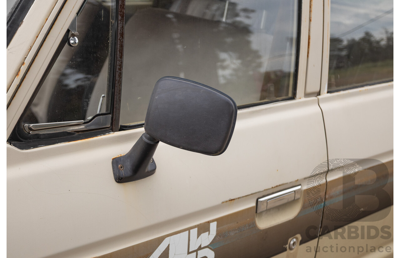 1/1981 Toyota Landcruiser Standard FJ60RV (4x4) 4d Wagon Beige 4.2L