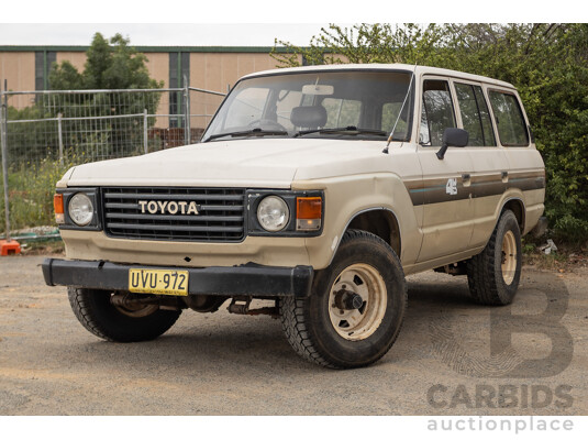 1/1981 Toyota Landcruiser Standard FJ60RV (4x4) 4d Wagon Beige 4.2L