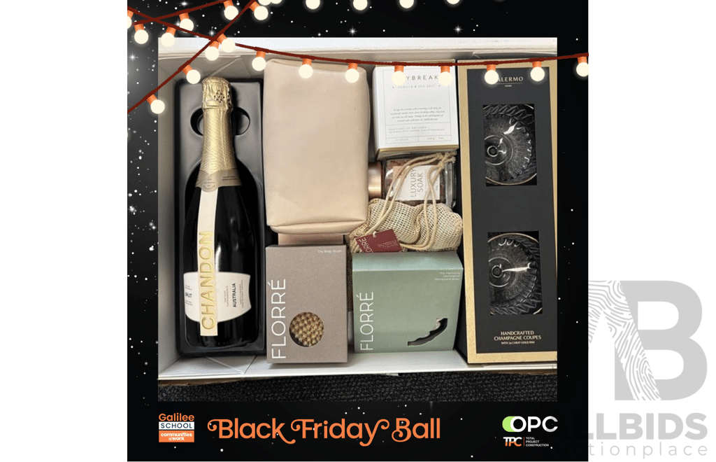 L28 - Luxury Pamper Hamper with Chandon Wine