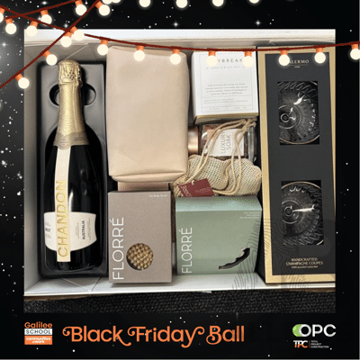 L28 - Luxury Pamper Hamper with Chandon Wine