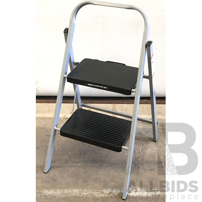 Syneco Two Step Folding Ladder