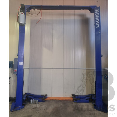 03/2011, Launch, Two-Post 4000KG Asymmetric Car Hoist