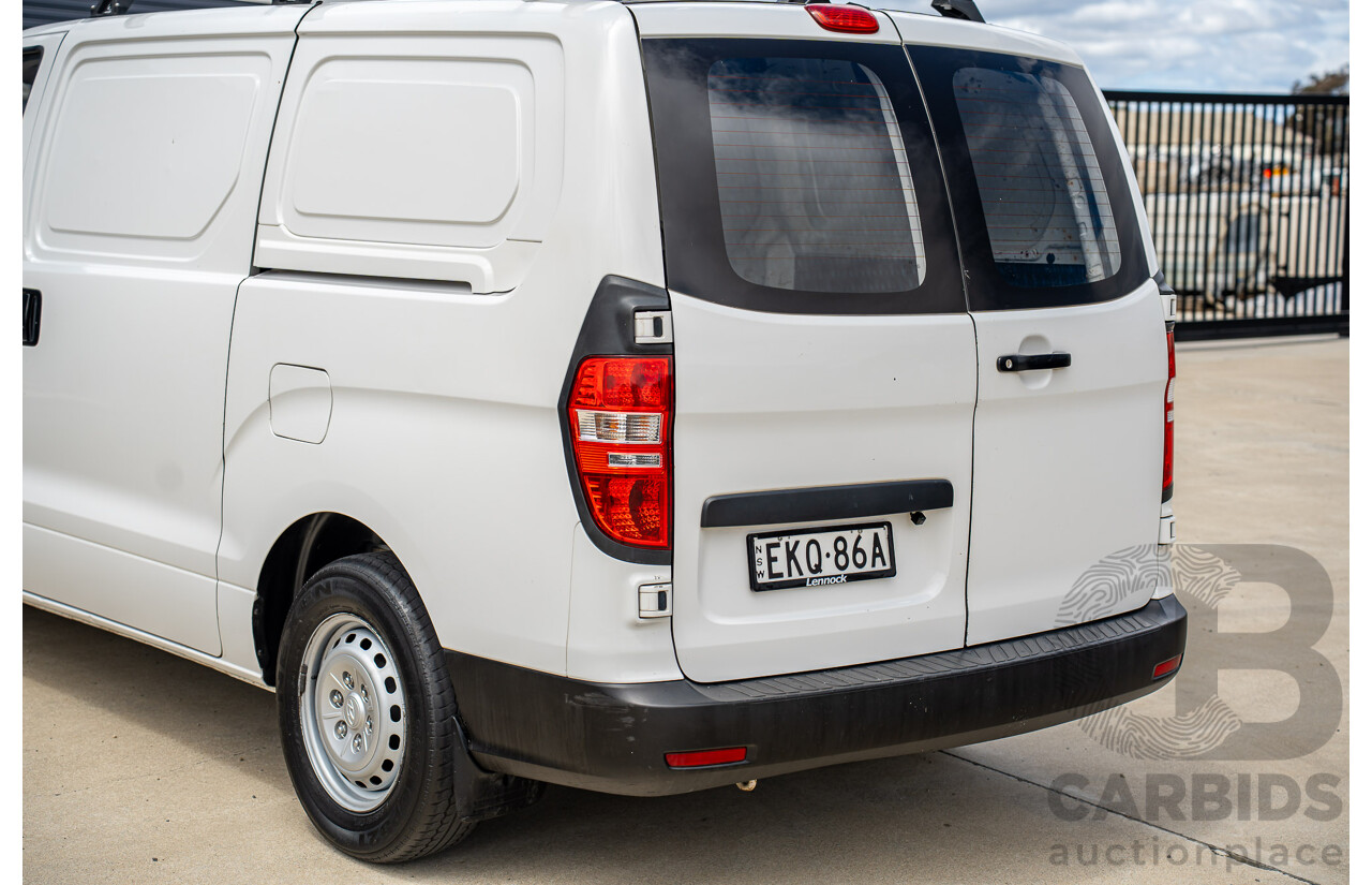 10/2020 Hyundai i-Load 3S TWIN SWING TQ4 MY21 4D Van Creamy White Turbo Diesel 2.5L