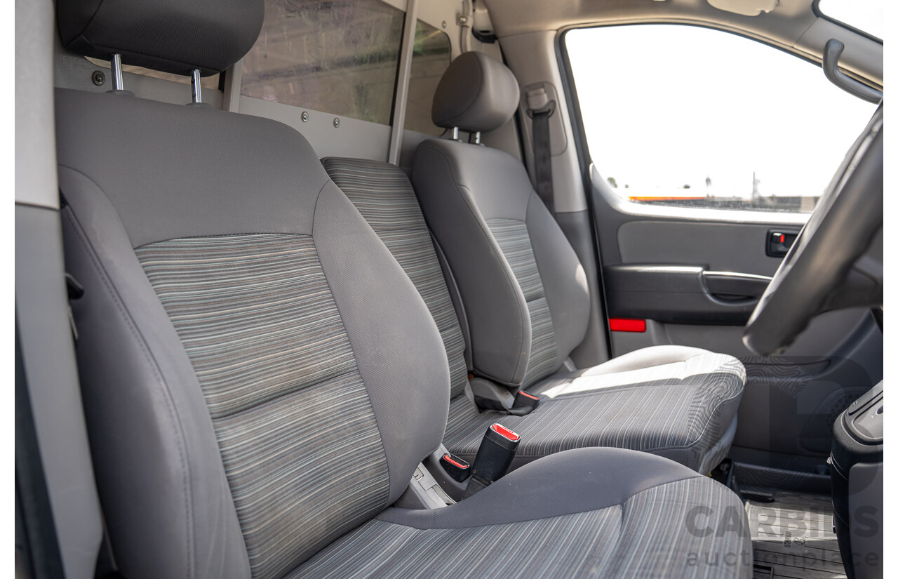 10/2020 Hyundai i-Load 3S TWIN SWING TQ4 MY21 4D Van Creamy White Turbo Diesel 2.5L