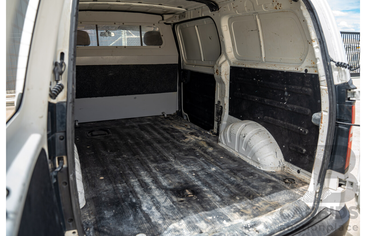 10/2020 Hyundai i-Load 3S TWIN SWING TQ4 MY21 4D Van Creamy White Turbo Diesel 2.5L