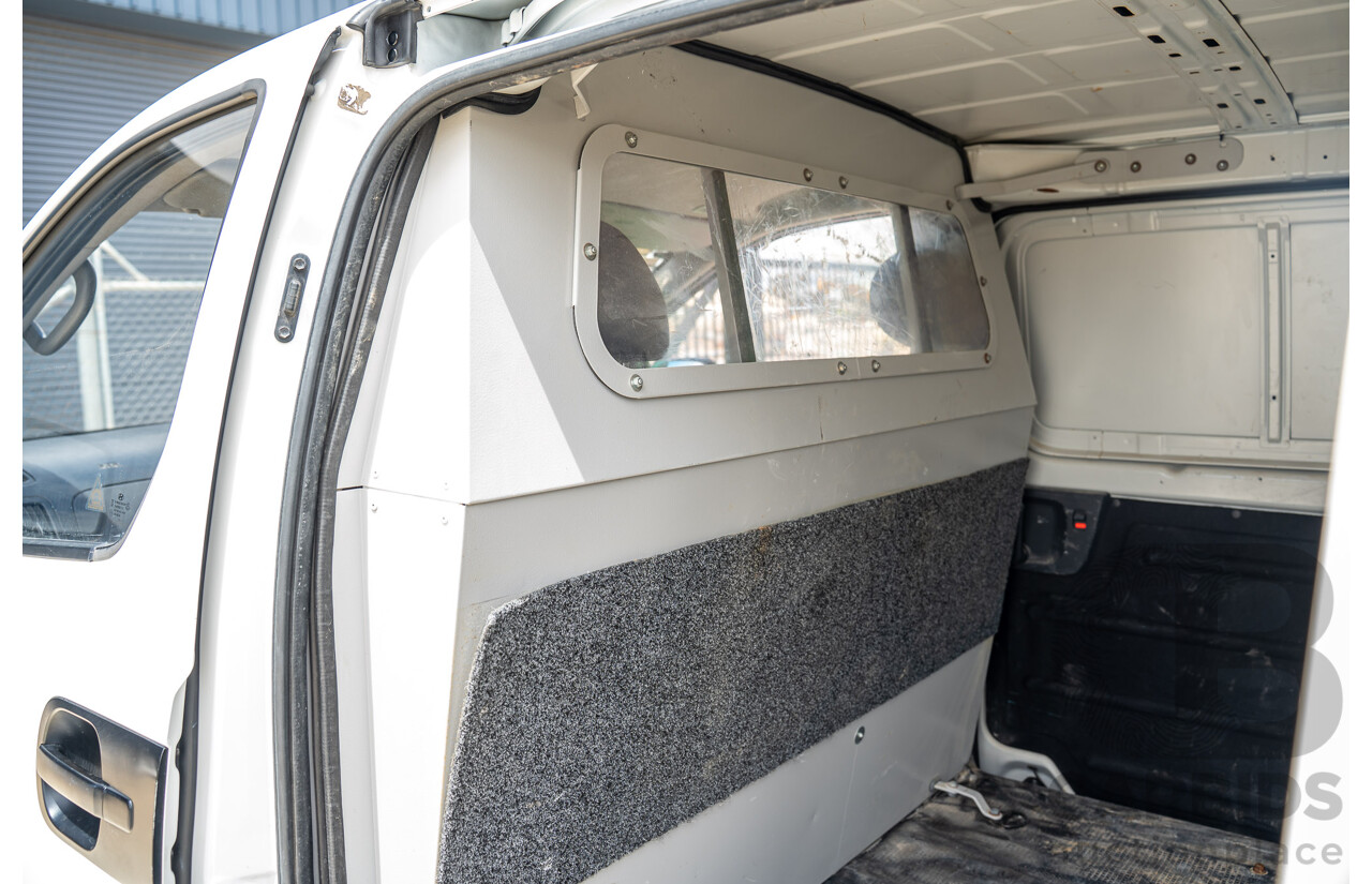 10/2020 Hyundai i-Load 3S TWIN SWING TQ4 MY21 4D Van Creamy White Turbo Diesel 2.5L