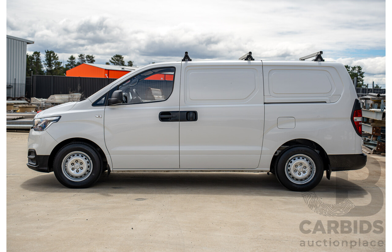 10/2020 Hyundai i-Load 3S TWIN SWING TQ4 MY21 4D Van Creamy White Turbo Diesel 2.5L