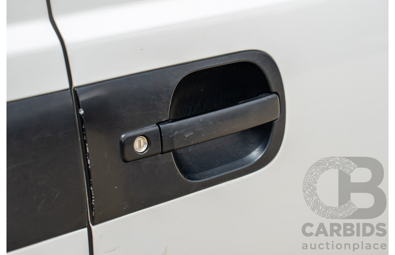 10/2020 Hyundai i-Load 3S TWIN SWING TQ4 MY21 4D Van Creamy White Turbo Diesel 2.5L