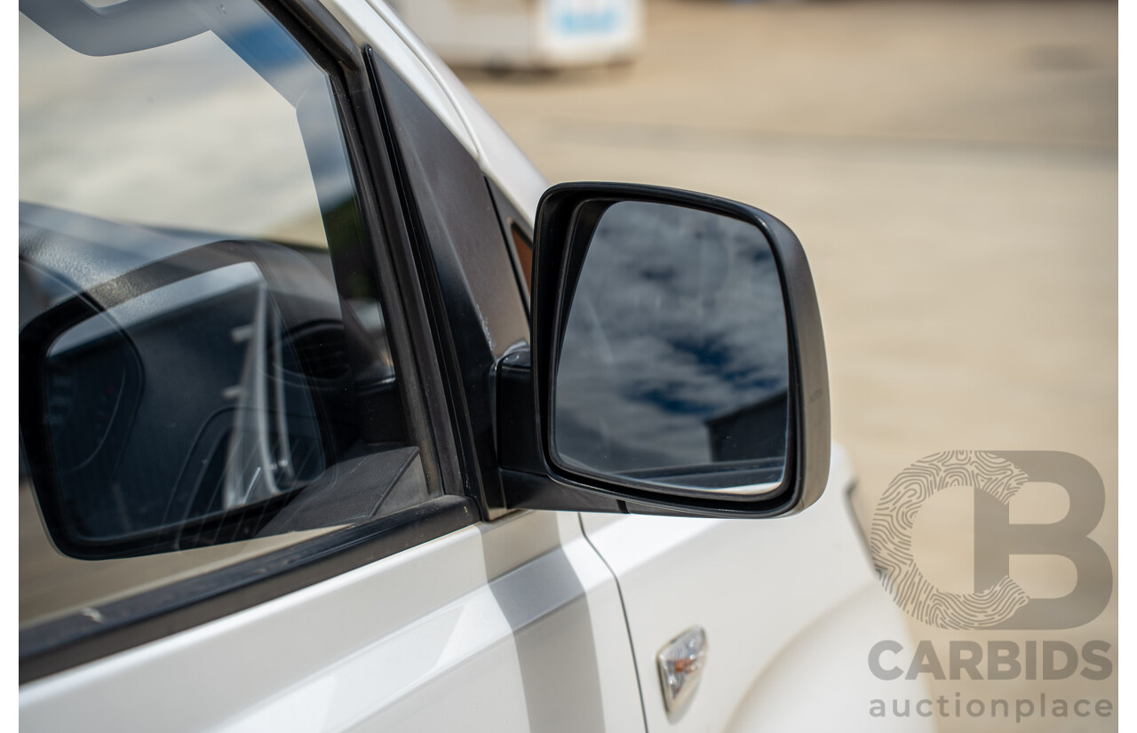 10/2020 Hyundai i-Load 3S TWIN SWING TQ4 MY21 4D Van Creamy White Turbo Diesel 2.5L