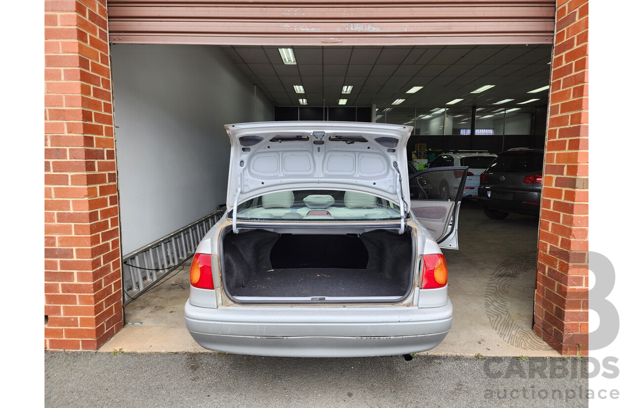 8/2000 Toyota Corolla Ascent AE112R 4d Sedan Silver 1.8L