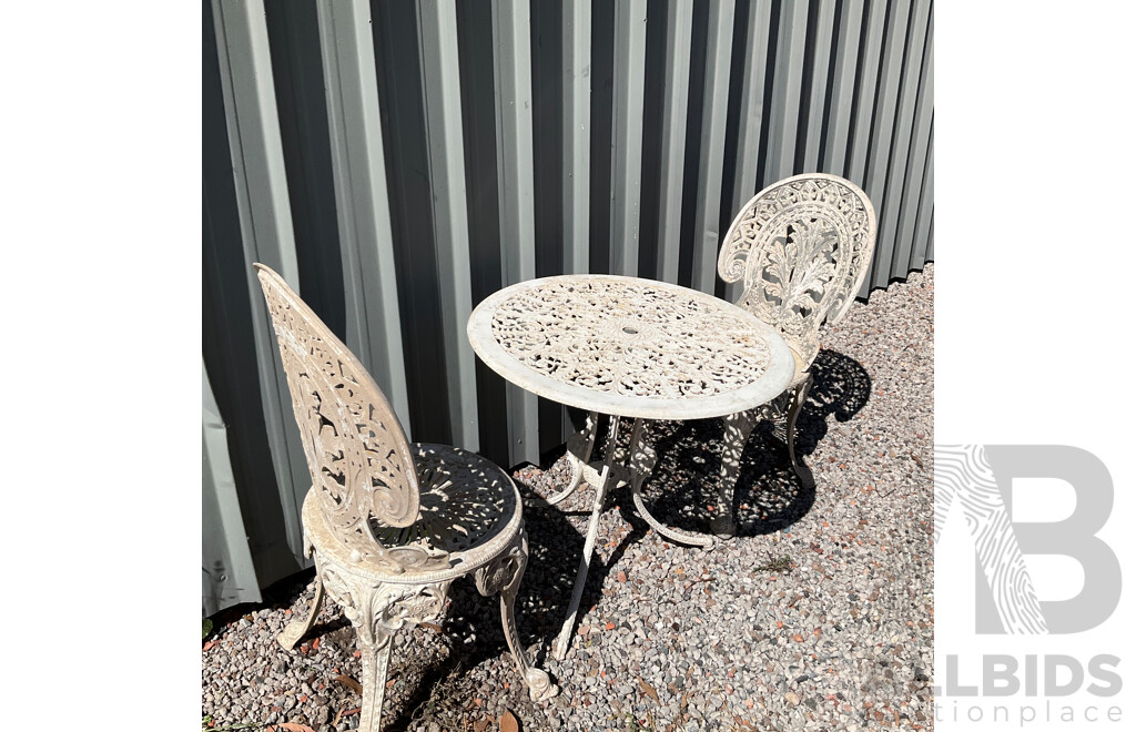 Vintage 3 Piece Lacework Patio Set
