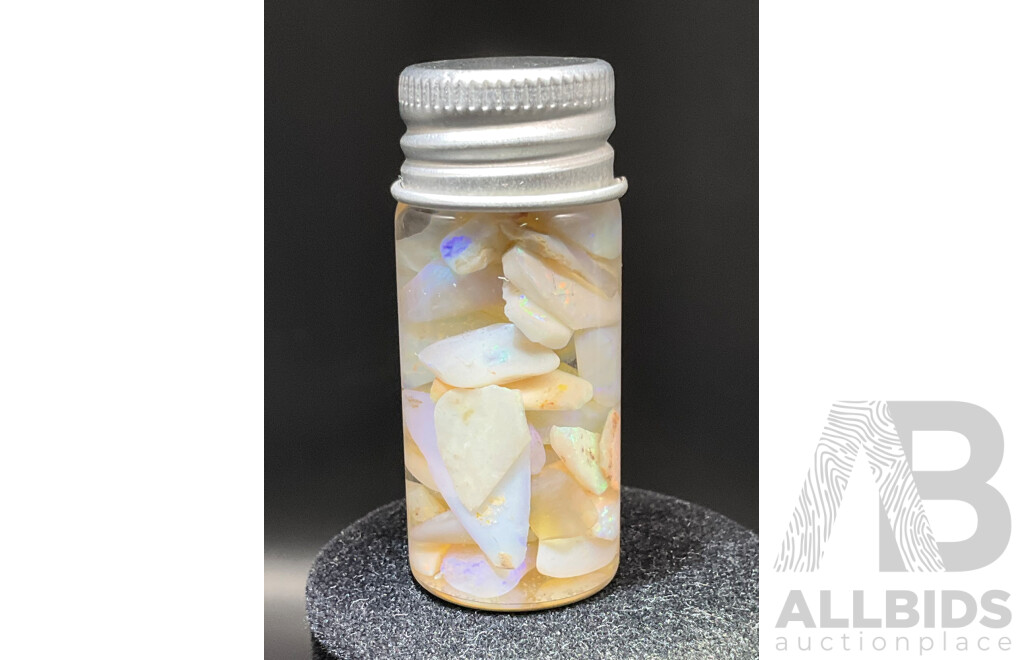 Lightning Ridge, Coober Pedy, Mintabie Opals (58TCW, 62TCW, 68TCW) and Australian Certified OPAL, 5.72ct  - Lot of 4