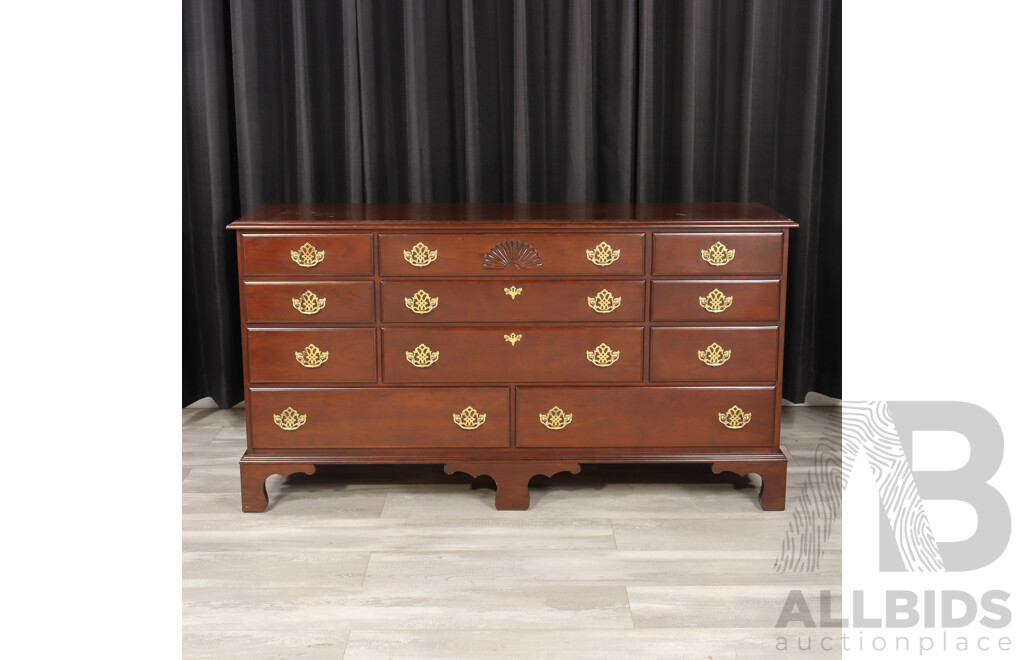 Georgian Style Mahogany 11 Drawer Dresser by Brandywine Furniture