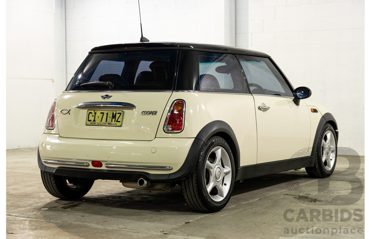 1/2005 Mini Cooper R50 2d Hatchback Pepper White 1.6L