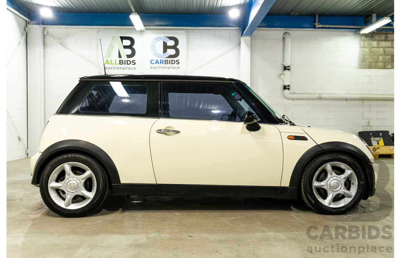 1/2005 Mini Cooper R50 2d Hatchback Pepper White 1.6L