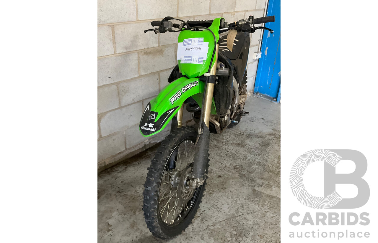 2014 Kawasaki KX450F KX450FF Dirt Bike