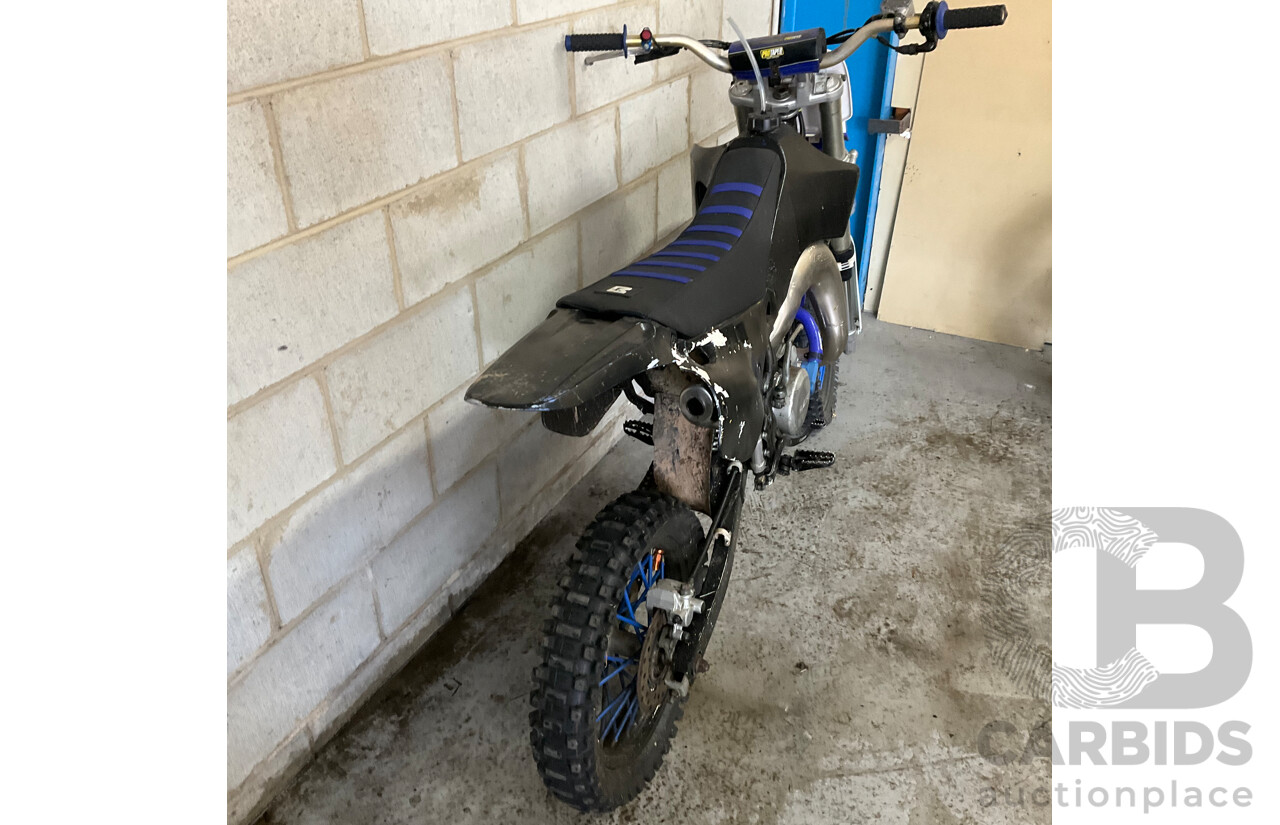 2001 Yamaha Dirt Bike