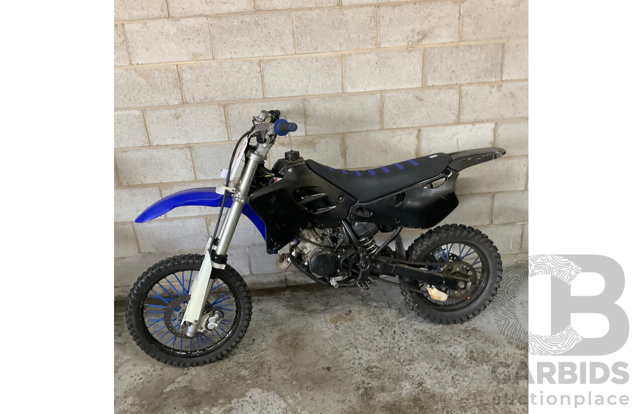 2001 Yamaha Dirt Bike