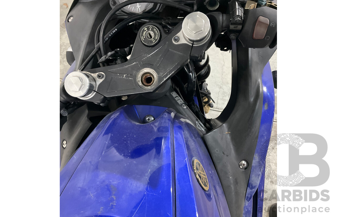 2016 YAMAHA YZF-R3 MOTOR CYCLE - BLUE