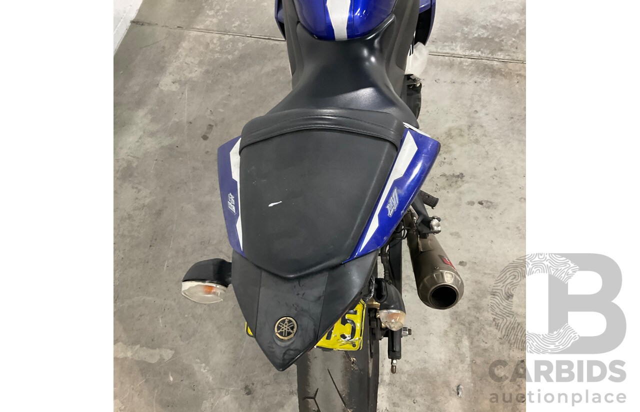 2016 YAMAHA YZF-R3 MOTOR CYCLE - BLUE