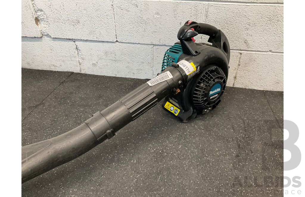 MAKITA (BHX2500) Petrol Blower