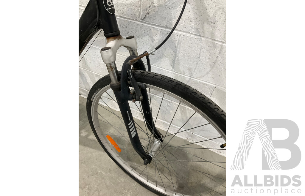 MERIDA Crossway 8200 Hybrid Bike