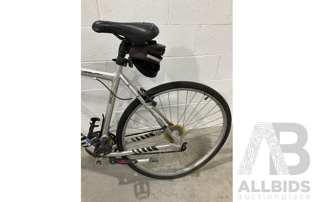 MERIDA Crossway 8200 Hybrid Bike