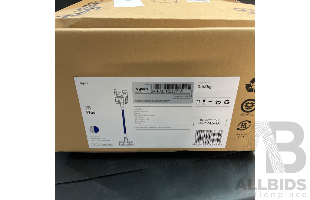 Dyson V8 Vacuum Cleaner (447945-1)