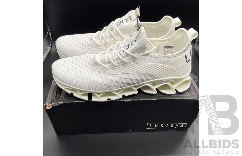 ADIDAS NMD_ R1.V2 Size US11 & LUCID White/Black Shoes Size US13