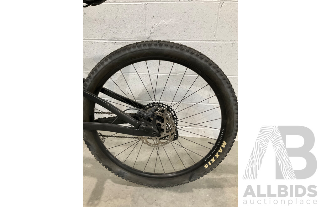 MARIN Rift Zone 29 Carbon Mountain Bike