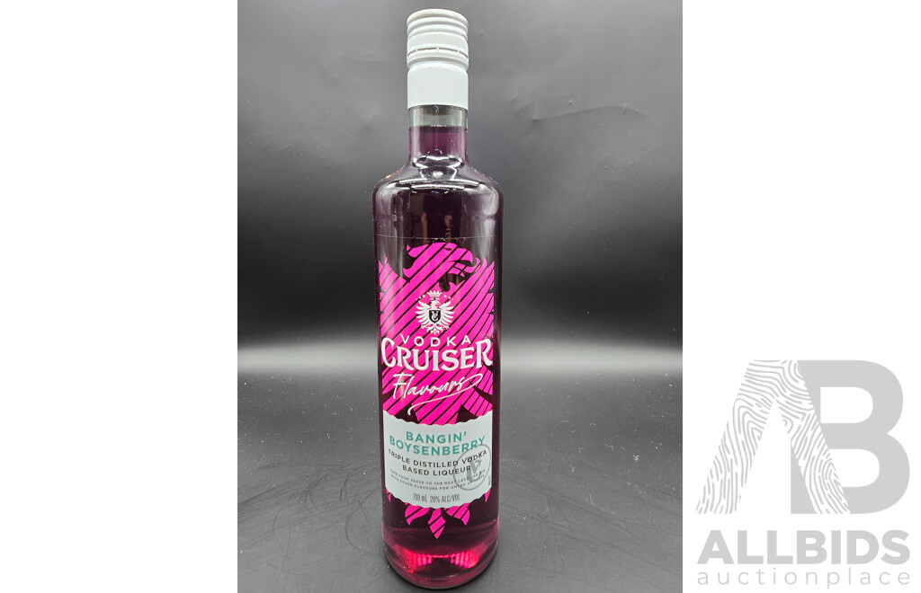 Smirnoff Vodka1L and Vodka Cruiser Bangin Boysenberry 700ml