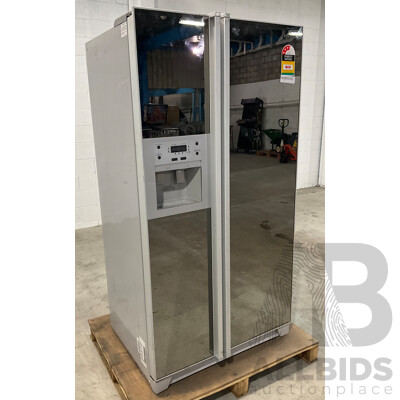 SAMSUNG Side-be-side Refrigerator (SRS582DRKGM)