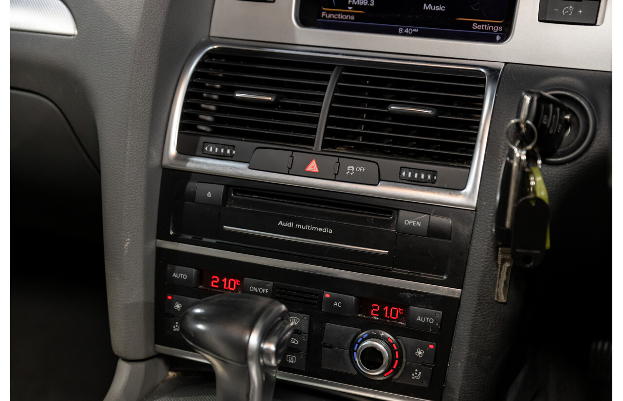 1/2012 Audi Q7 3.0 TDI Quattro MY12 4d Wagon Night Black Turbo Diesel V6 3.0L - 7 Seater