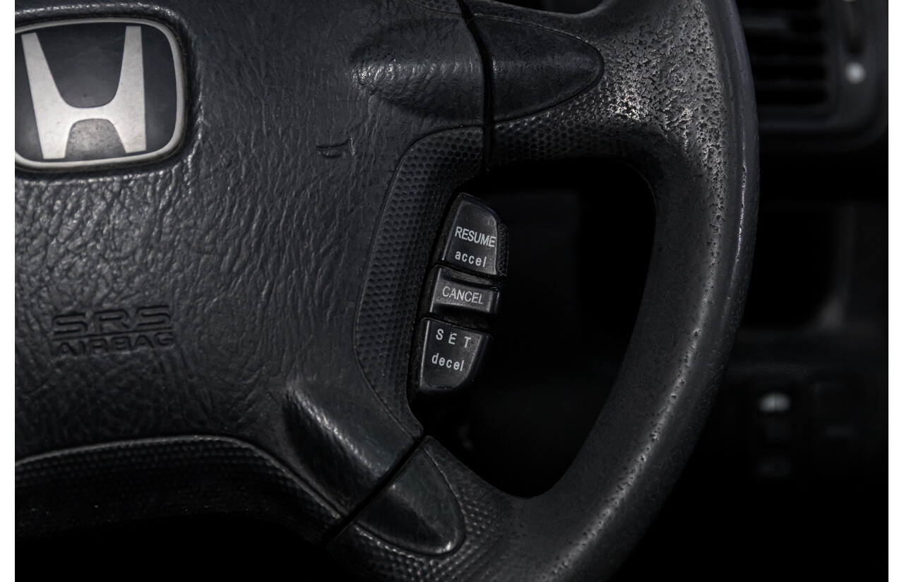 8/2002 Honda CR-V (4x4) MY02 4d Wagon Taffeta White 2.4L