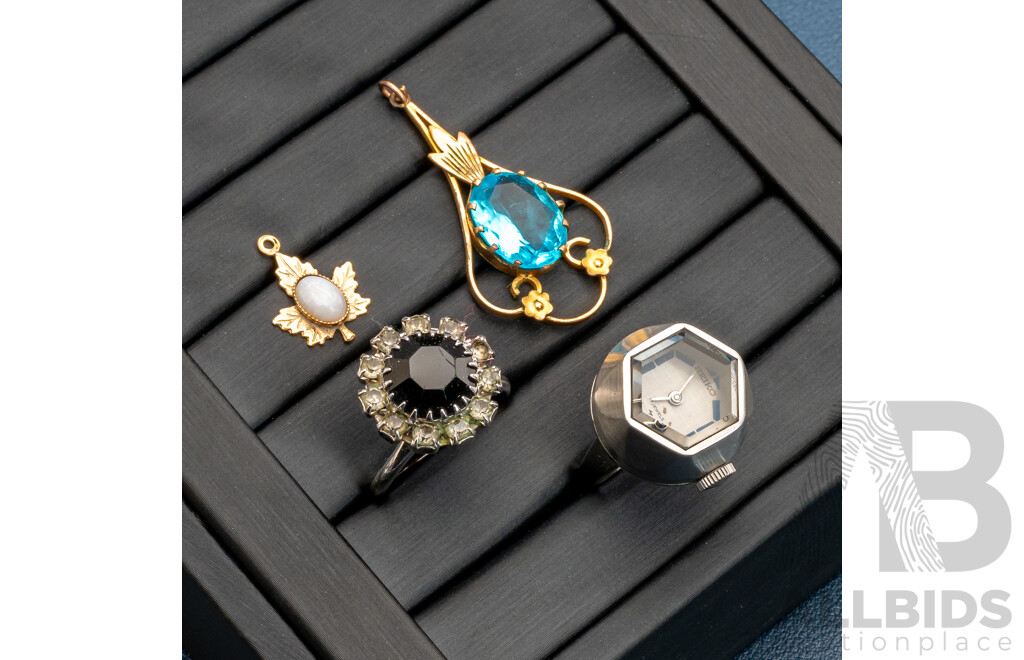Seiko 17 Jewels Vintage Watch Ring 11-7590 290154 with Adjustable Band & Art Nouveau Paste Stone Pendant
