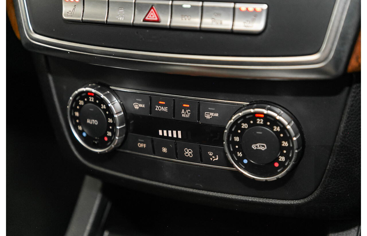 3/2014 Mercedes Benz ML 400 (4x4) AMG Sports Pack 166 MY14 4d Wagon Iridium Silver Metallic Twin Turbo V6 3.0L