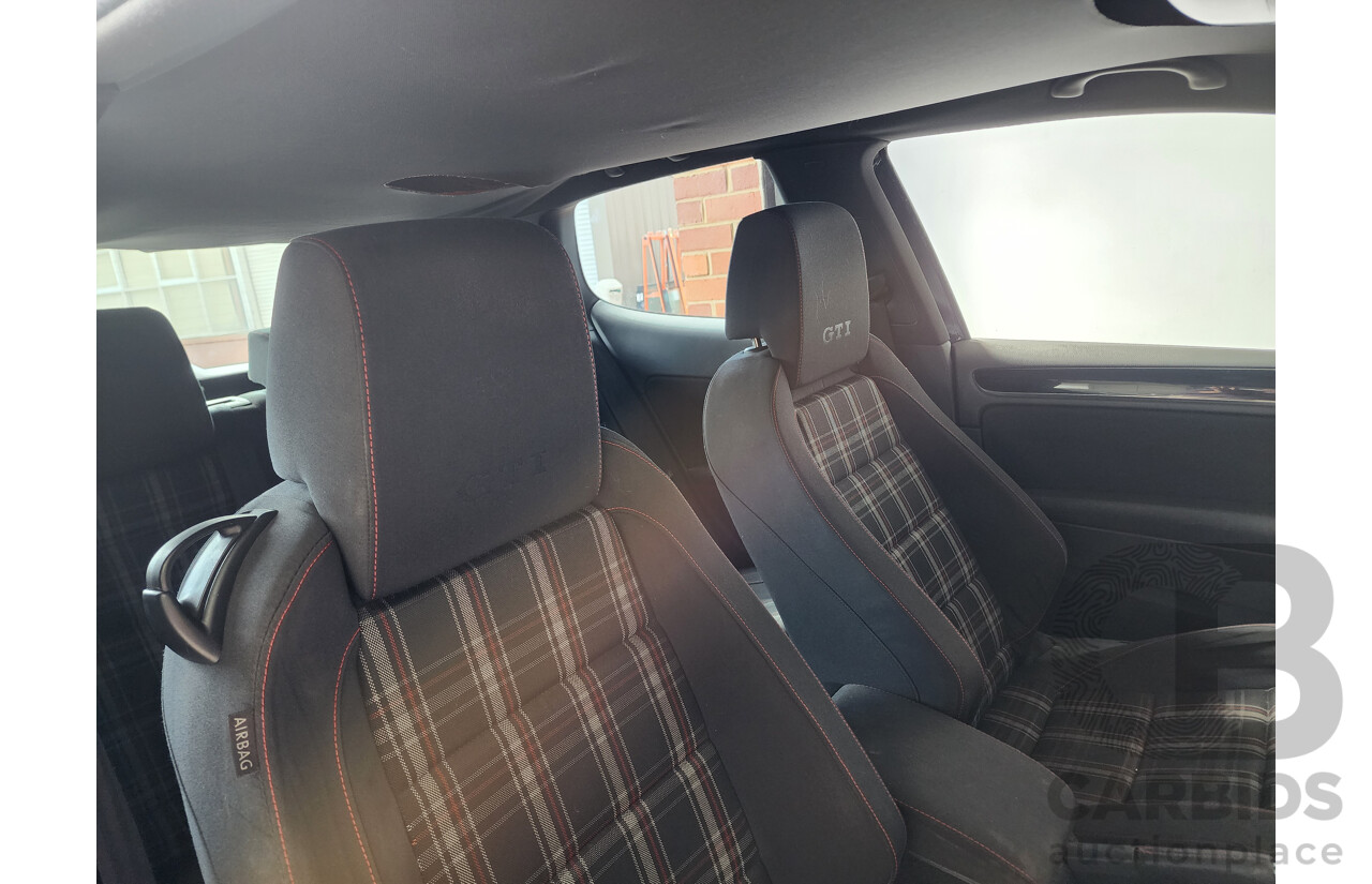 10/2009 Volkswagen Golf GTi 1K MY10 3d Hatchback Black 2.0L