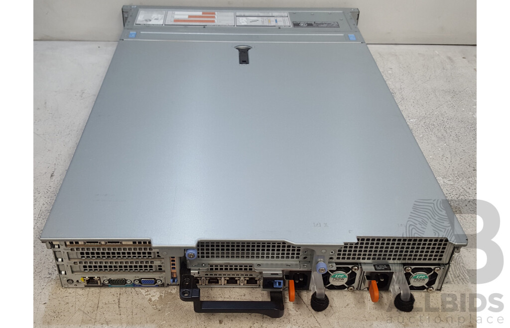 Dell EMC PowerEdge R740 Dual Intel Xeon SILVER (4116) 2.10GHz-3.00GHz 12-Core CPU 2RU Server w/ 256GB DDR4