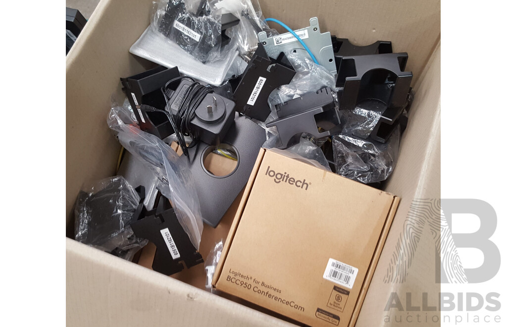 Bulk Lot of Assorted IT Equipment