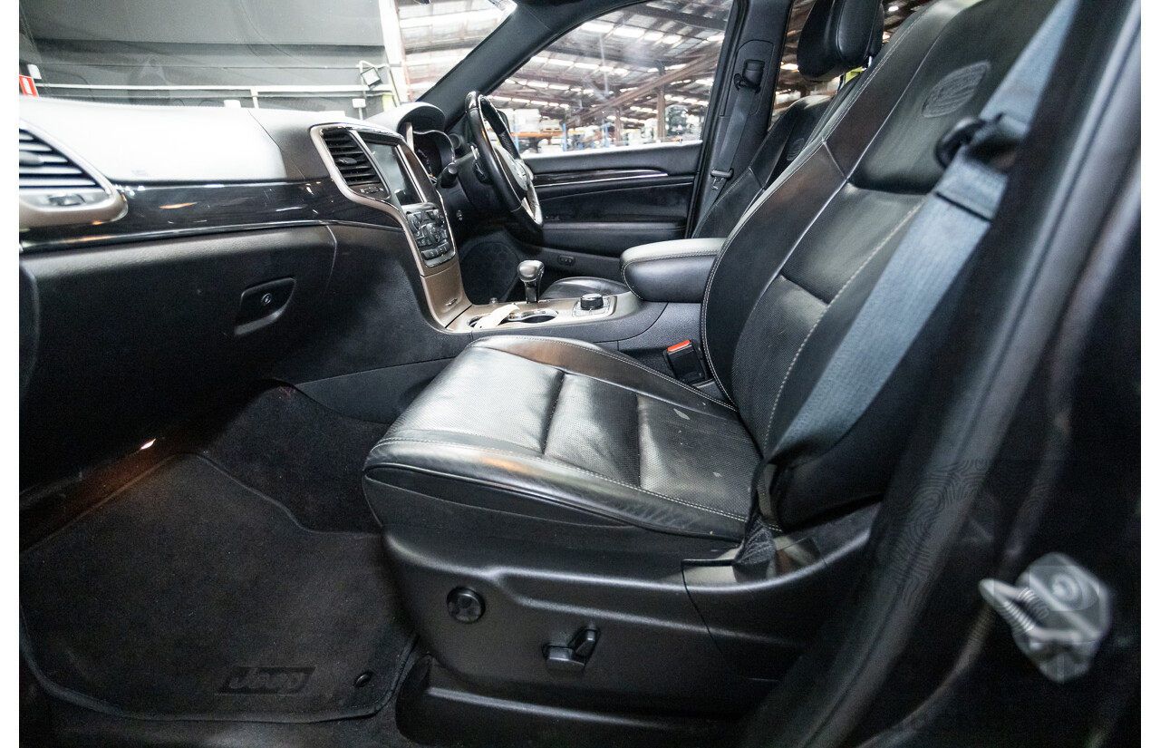 11/2016 Jeep Grand Cherokee Overland (4x4) WK MY15 4D Wagon Granite Crystal Metallic 3.6L V6