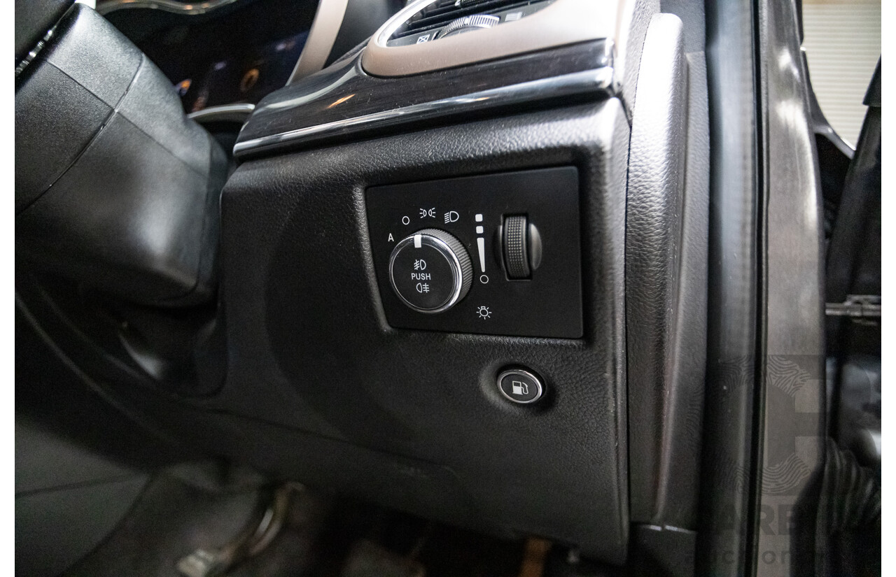 11/2016 Jeep Grand Cherokee Overland (4x4) WK MY15 4D Wagon Granite Crystal Metallic 3.6L V6