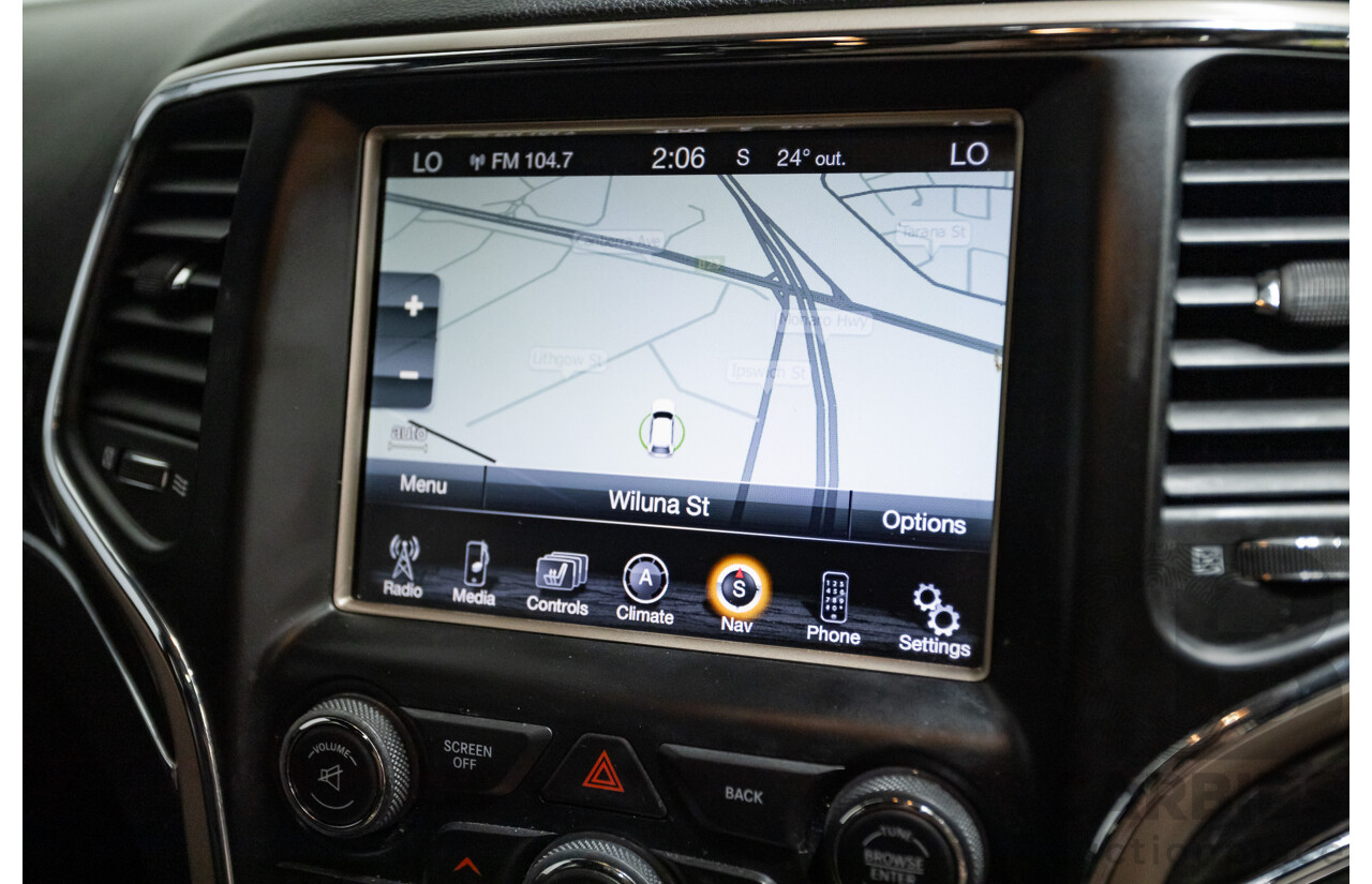 11/2016 Jeep Grand Cherokee Overland (4x4) WK MY15 4D Wagon Granite Crystal Metallic 3.6L V6